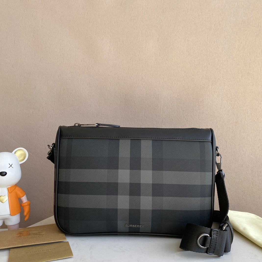 Efficient 1897 Burberry AAA Man Messenger Bags