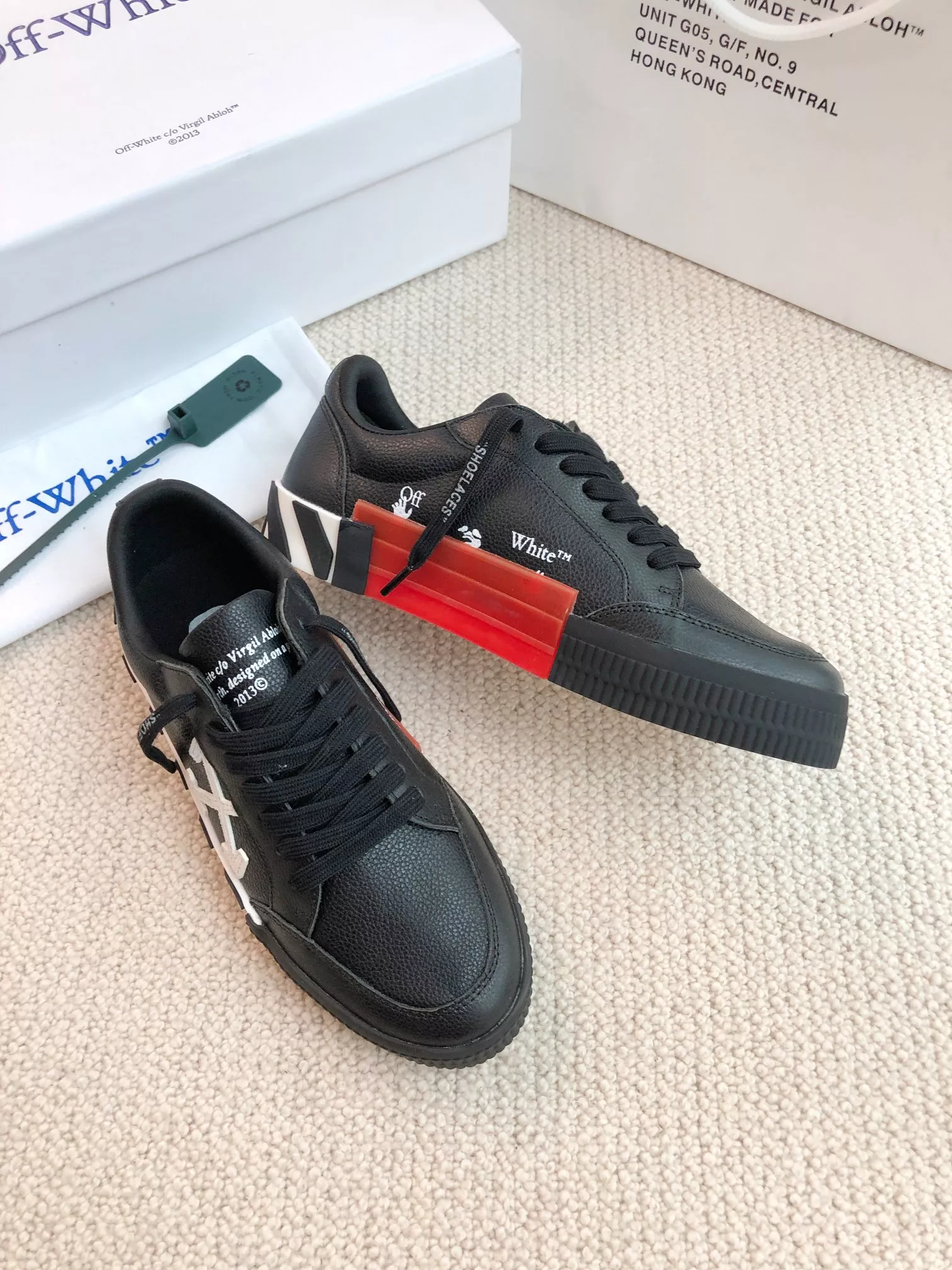 Efficient 2304 Off-White Casual Shoes For Men