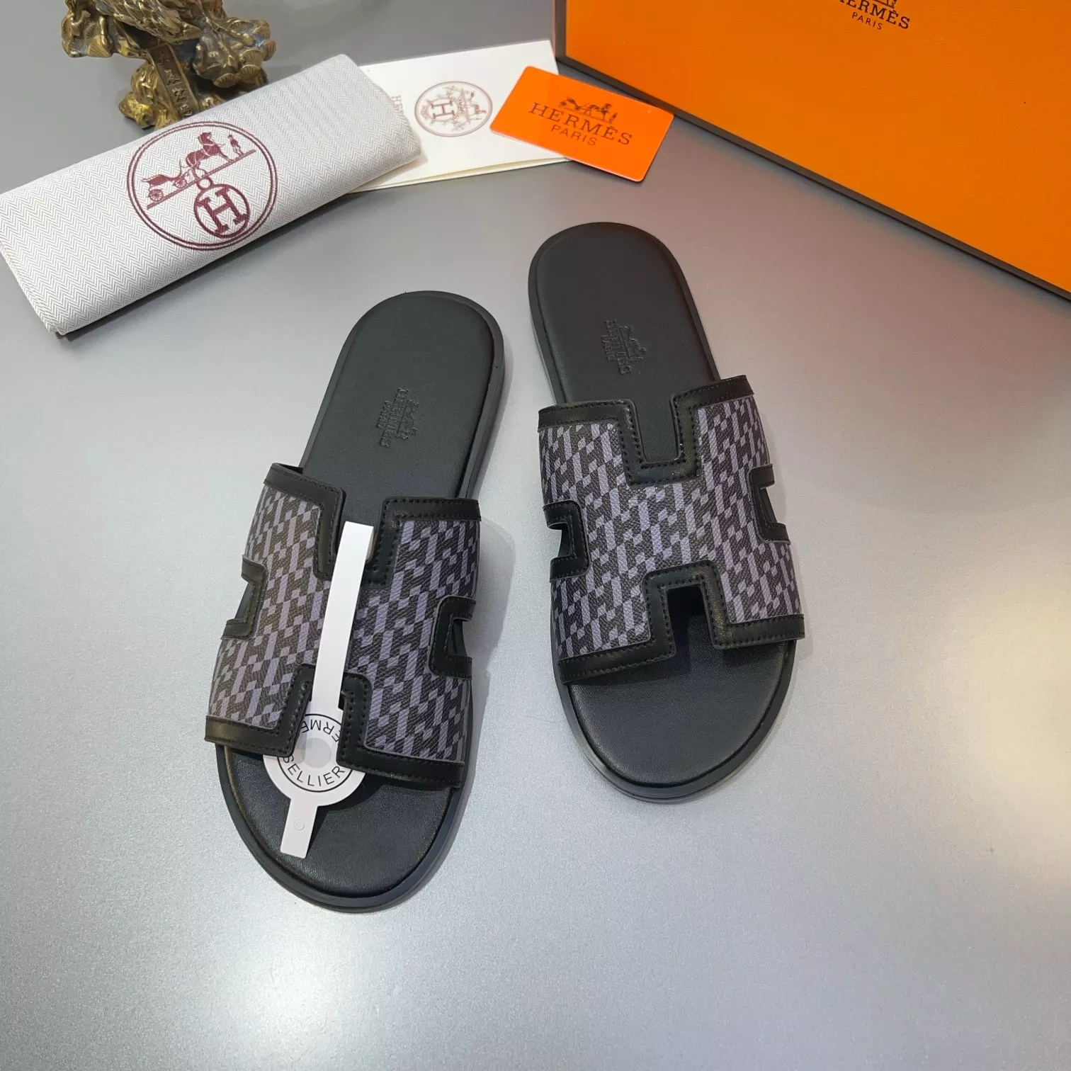 Efficient 2364 Hermes Slippers For Men