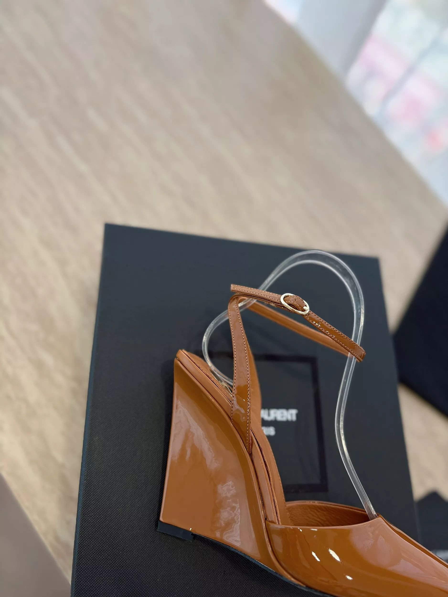 Efficient 2413 Yves Saint Laurent YSL Sandal For Women