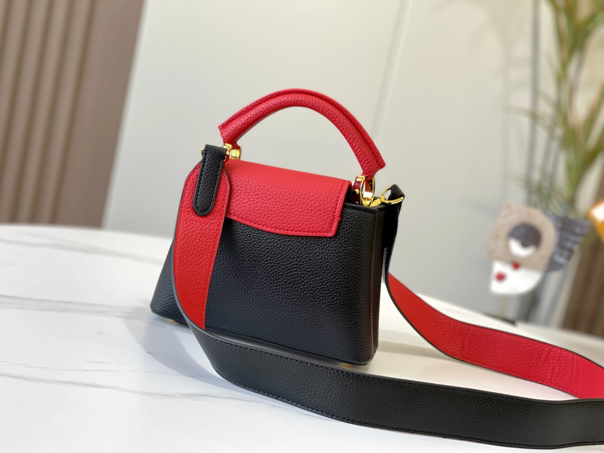 Efficient 3024 Louis Vuitton AAA Quality Messenger Bags For Women