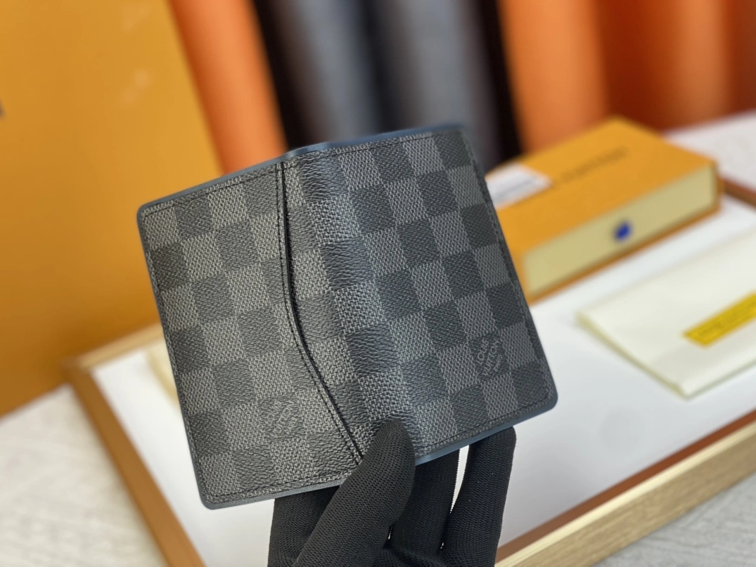 Efficient 3294 Louis Vuitton LV Card Case For Unisex