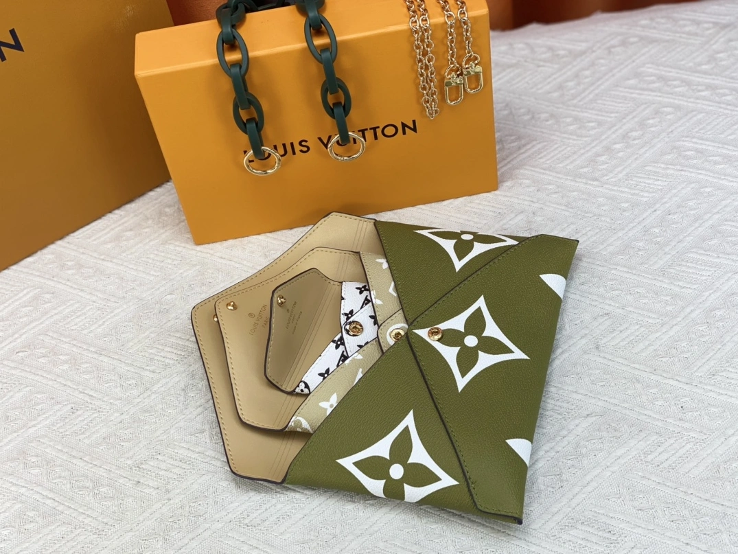 Efficient 3861 Louis Vuitton AAA Quality Wallets For Women