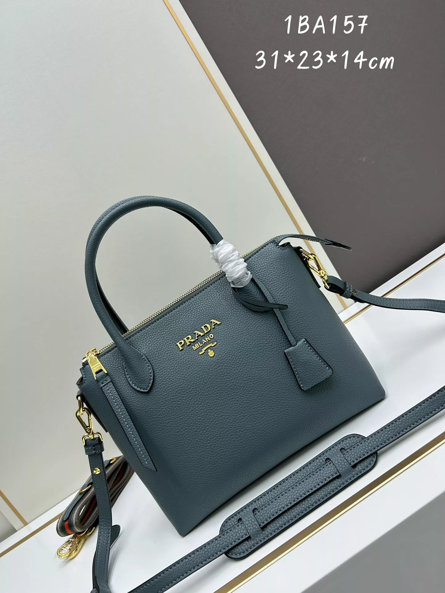 Efficient 4094 Prada AAA Quality Handbags For Women
