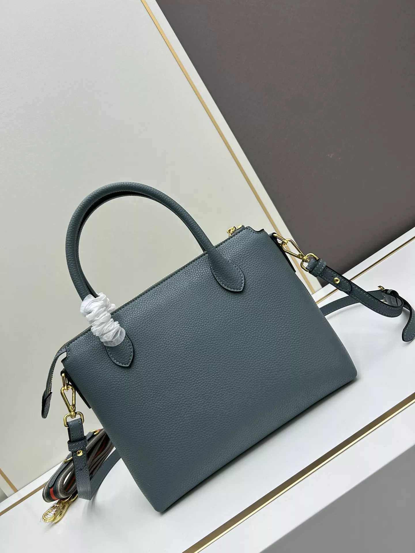 Efficient 4094 Prada AAA Quality Handbags For Women