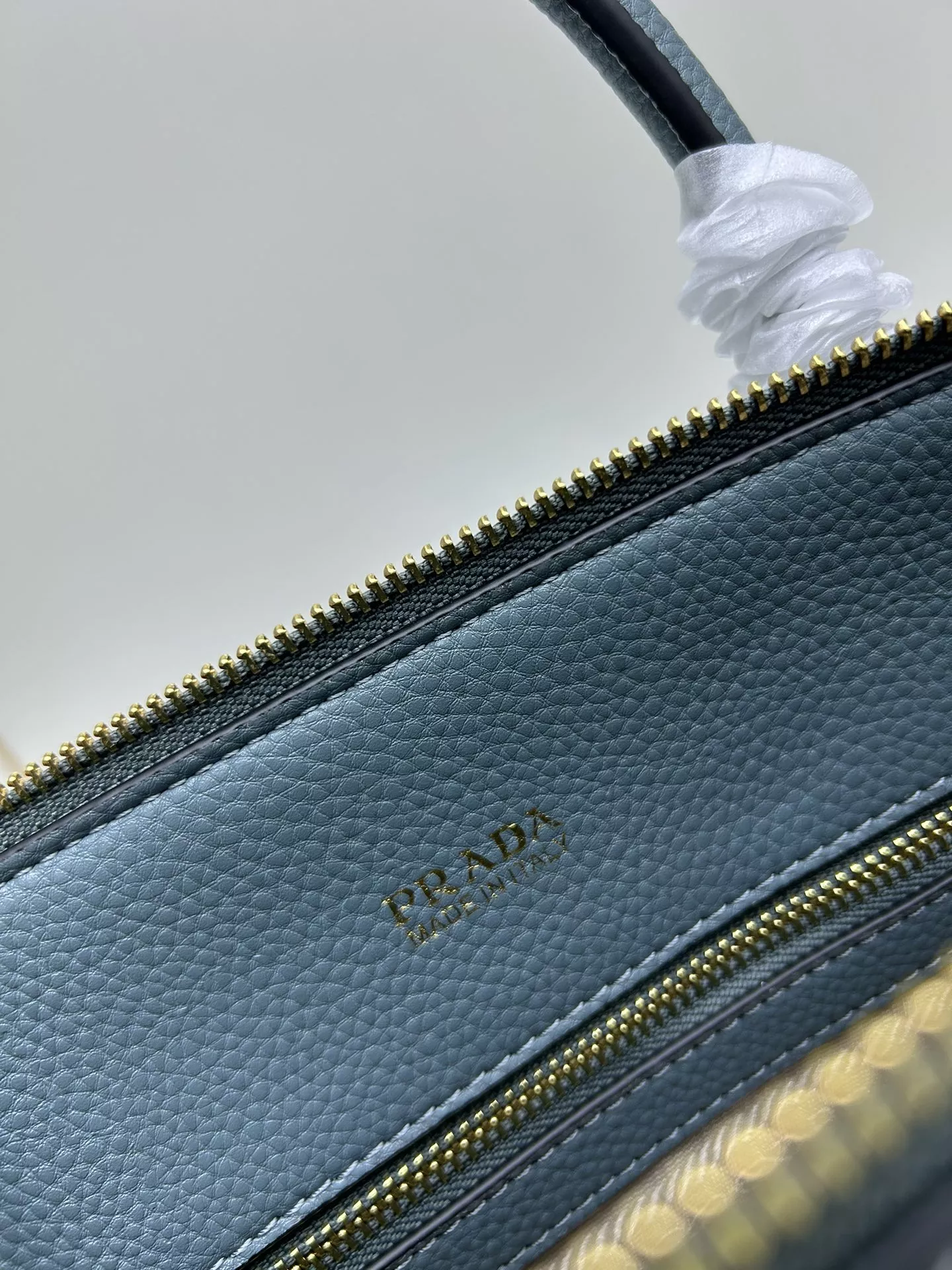 Efficient 4094 Prada AAA Quality Handbags For Women