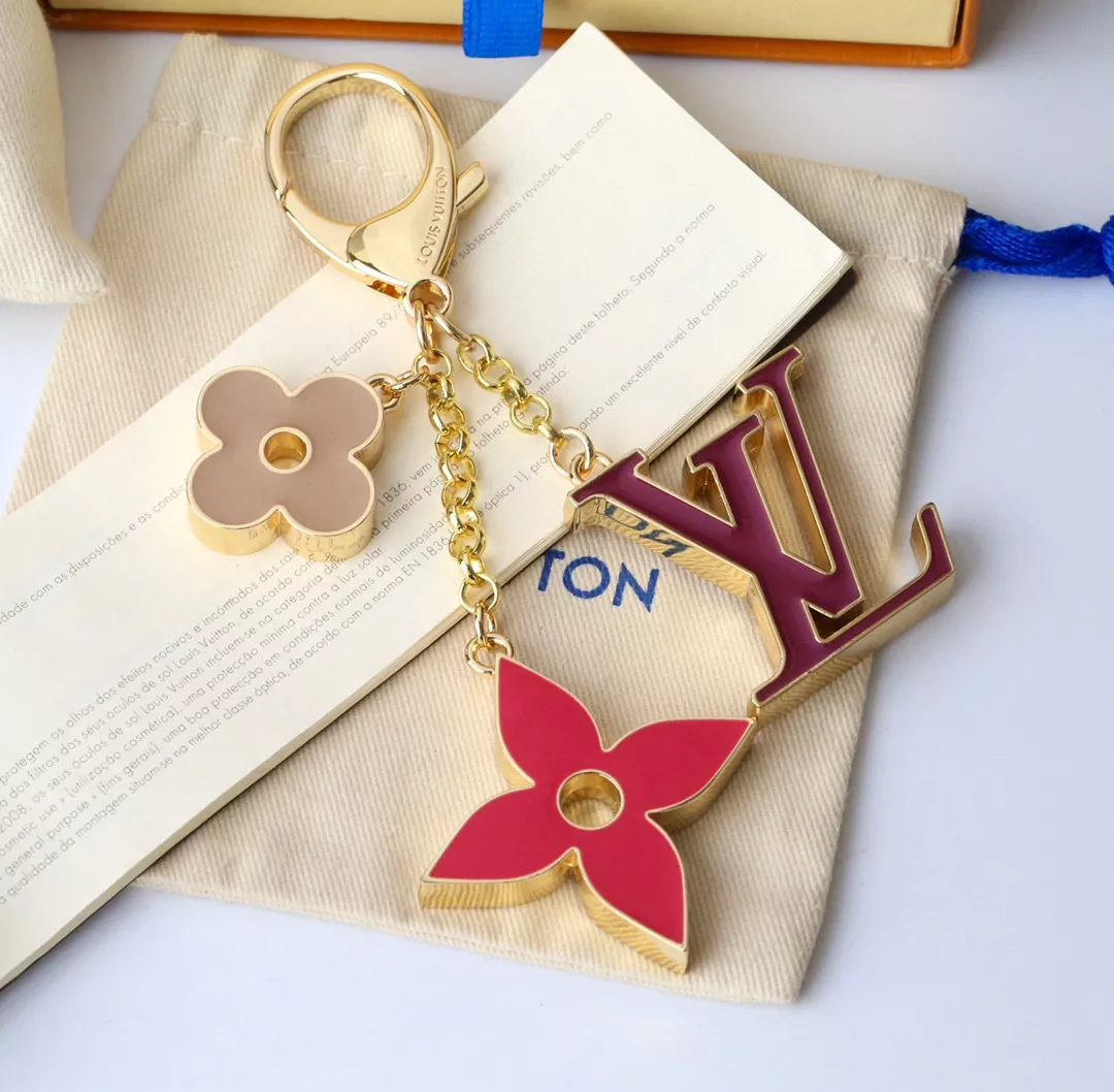 Efficient 4516 Louis Vuitton LV Key Holder And Bag Buckle