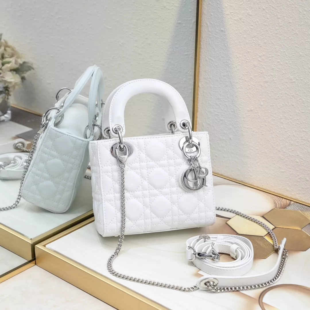 Efficient 4533 Christian Dior AAA Quality Handbags For Women