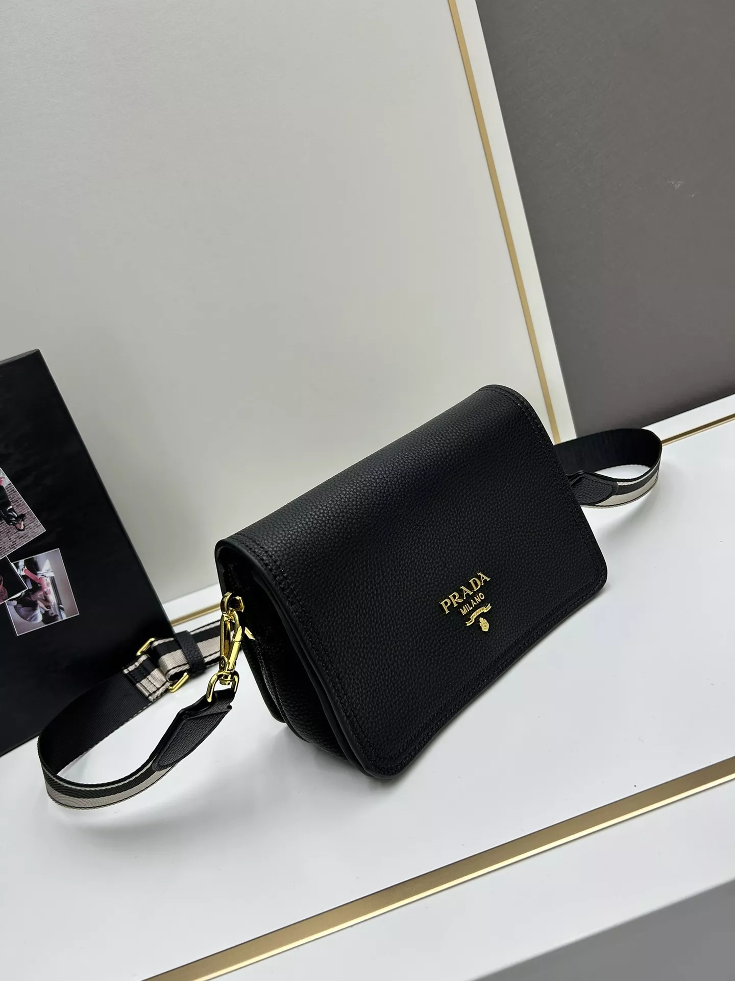 Efficient 4608 Prada AAA Quality Messenger Bags For Women