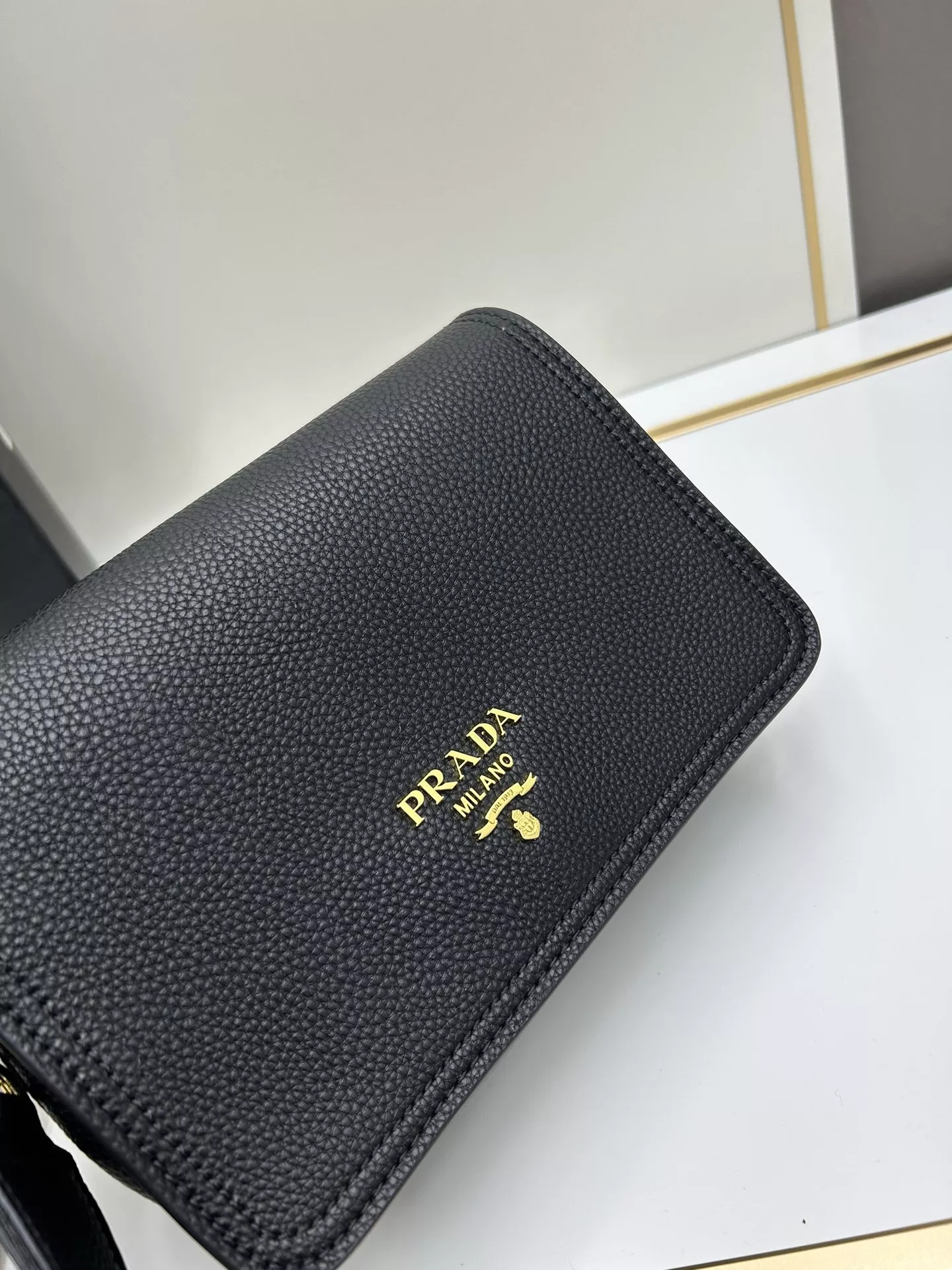 Efficient 4608 Prada AAA Quality Messenger Bags For Women