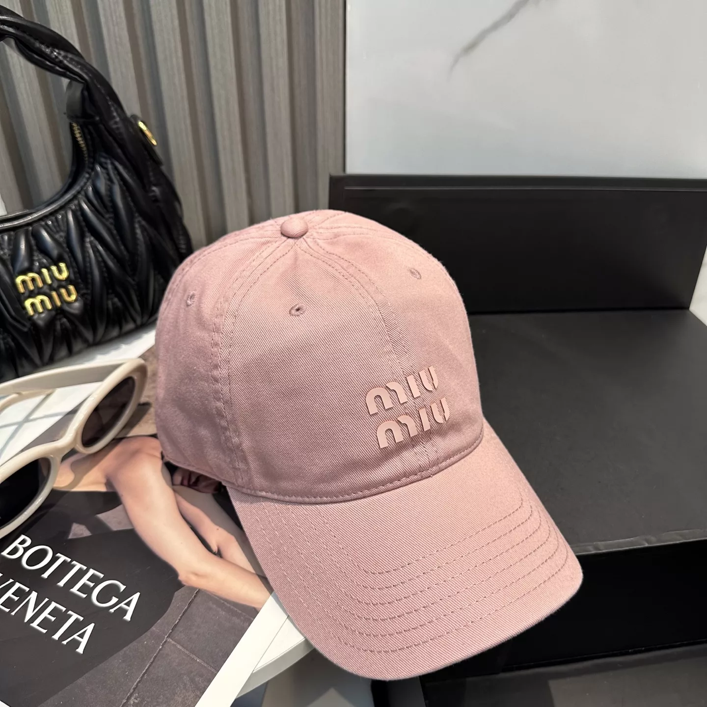 Efficient 4954 MIU MIU Caps