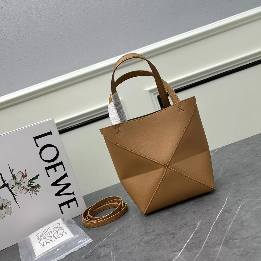 Efficient 512 LOEWE AAA Quality Shoulder Bags For Women