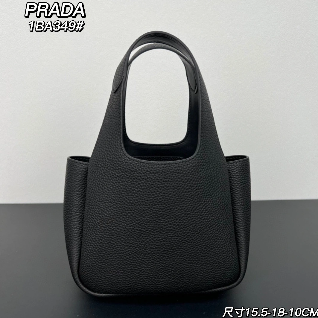 Efficient 5158 Prada AAA Quality Handbags For Women