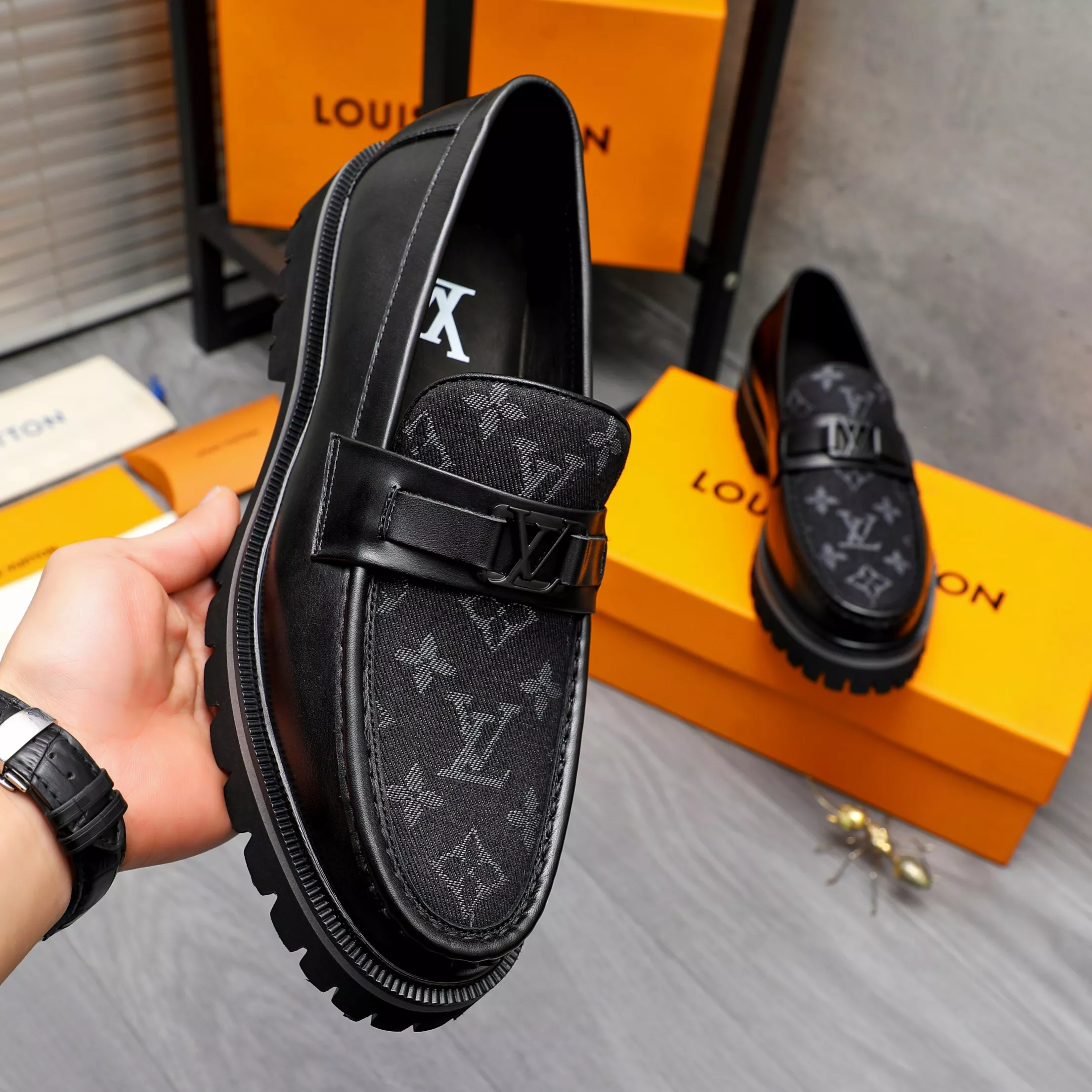 Efficient 5169 Louis Vuitton LV Oxfords Shoes For Men