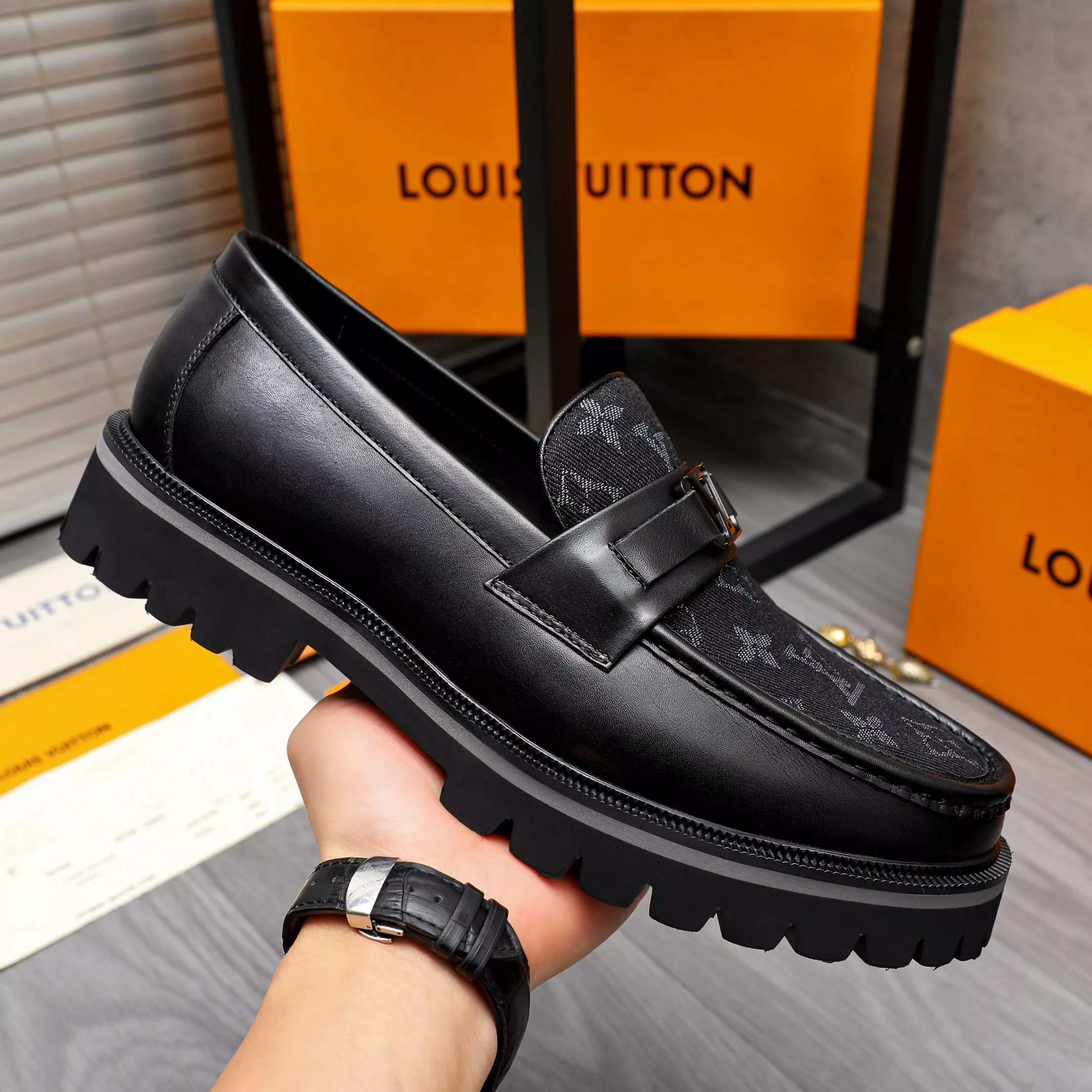 Efficient 5169 Louis Vuitton LV Oxfords Shoes For Men