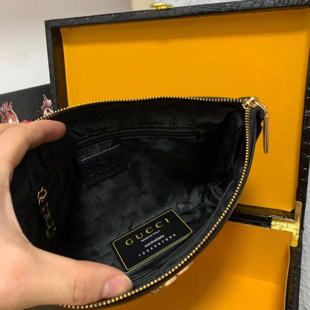 Efficient 5228 Gucci AAA Man Wallets