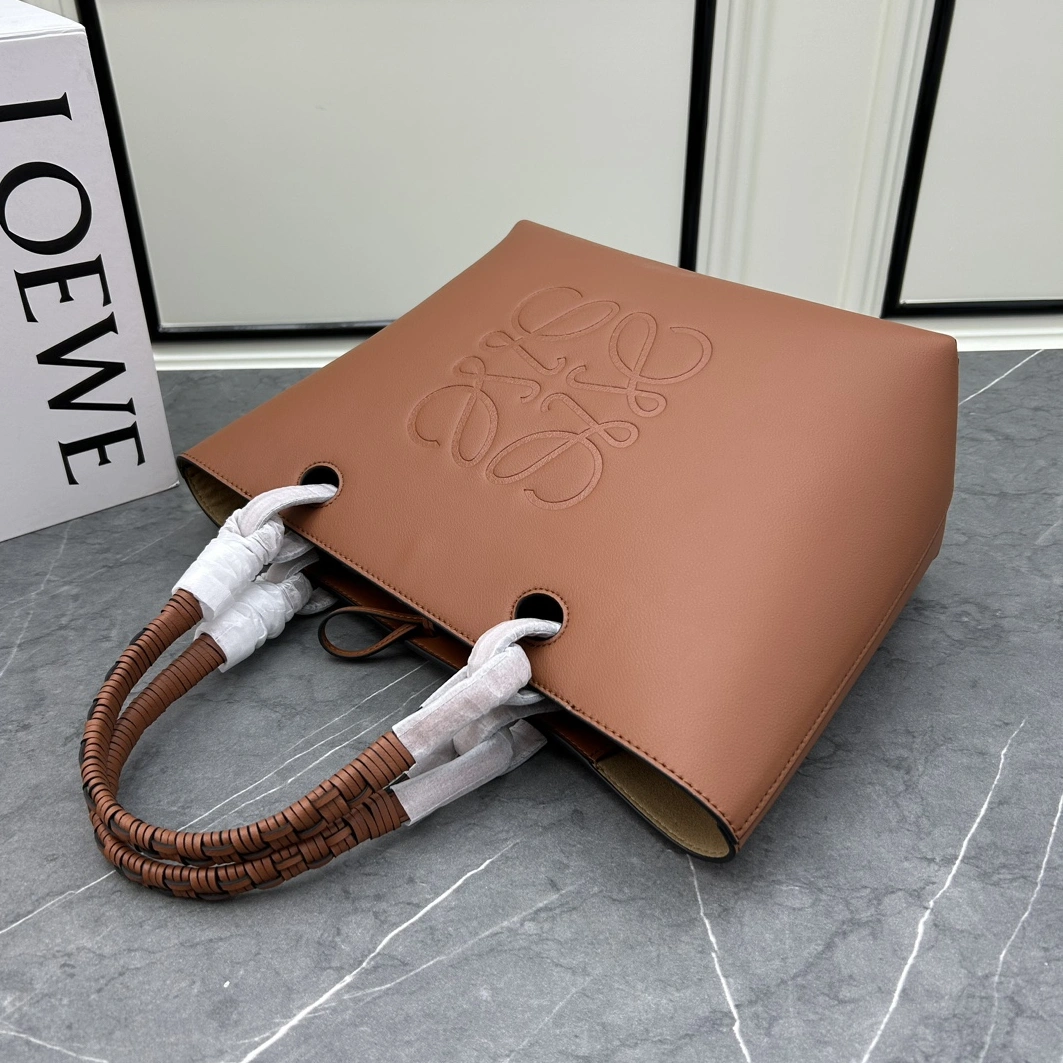 Efficient 5278 LOEWE AAA Quality Handbags For Women