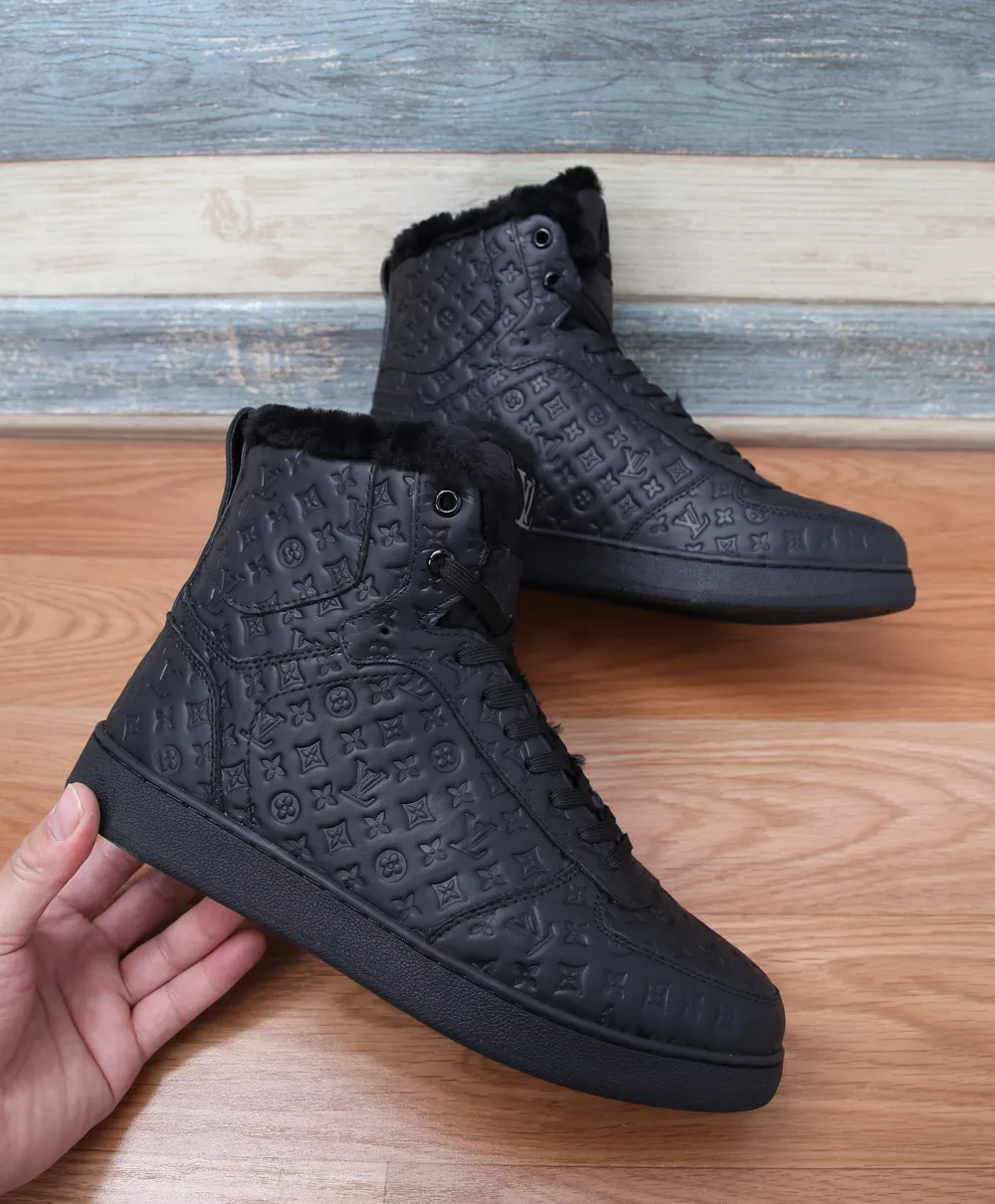 Efficient 5579 Louis Vuitton High Tops Shoes For Men