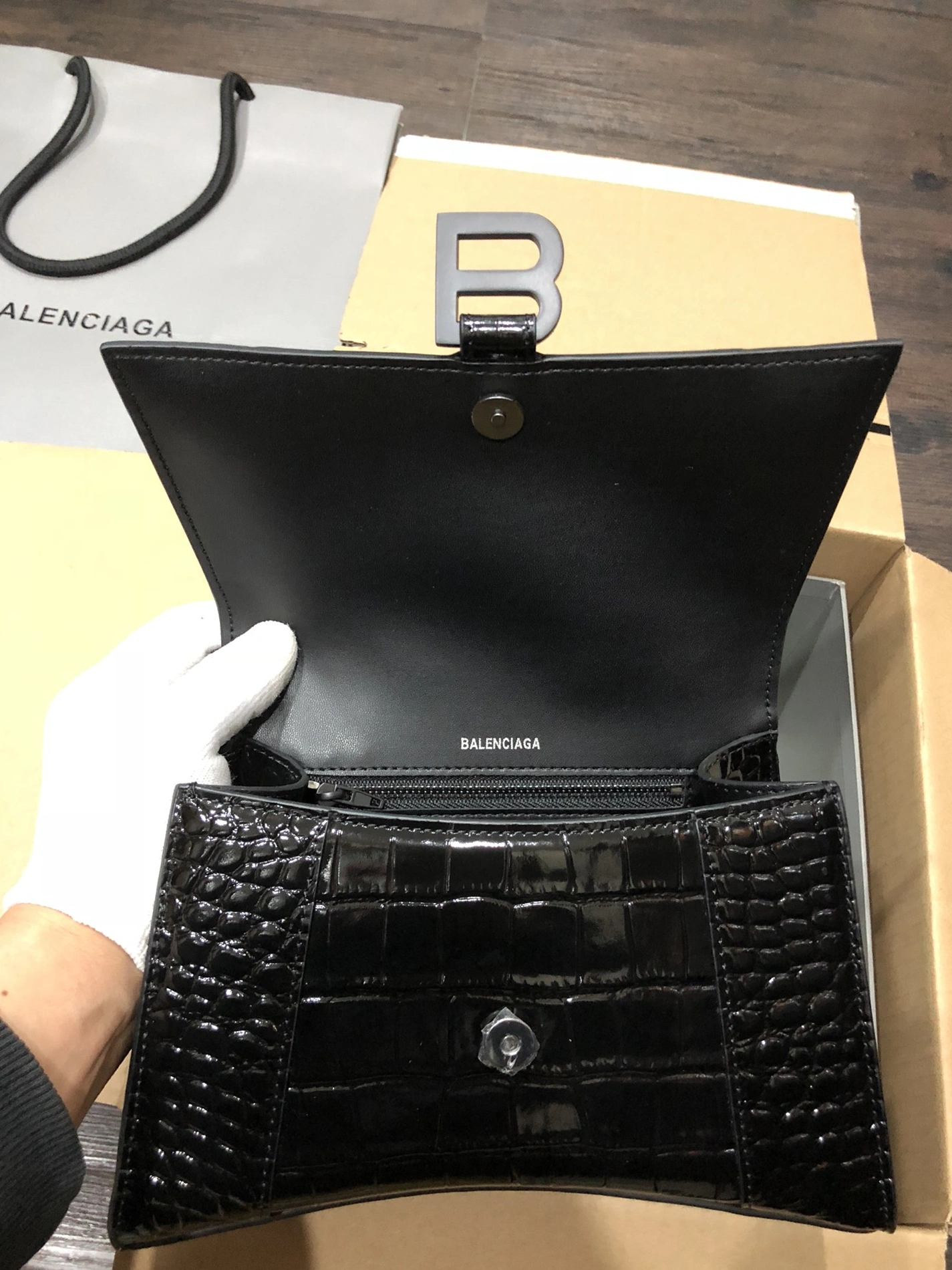 Efficient 5588 Balenciaga AAA Quality Handbags For Women