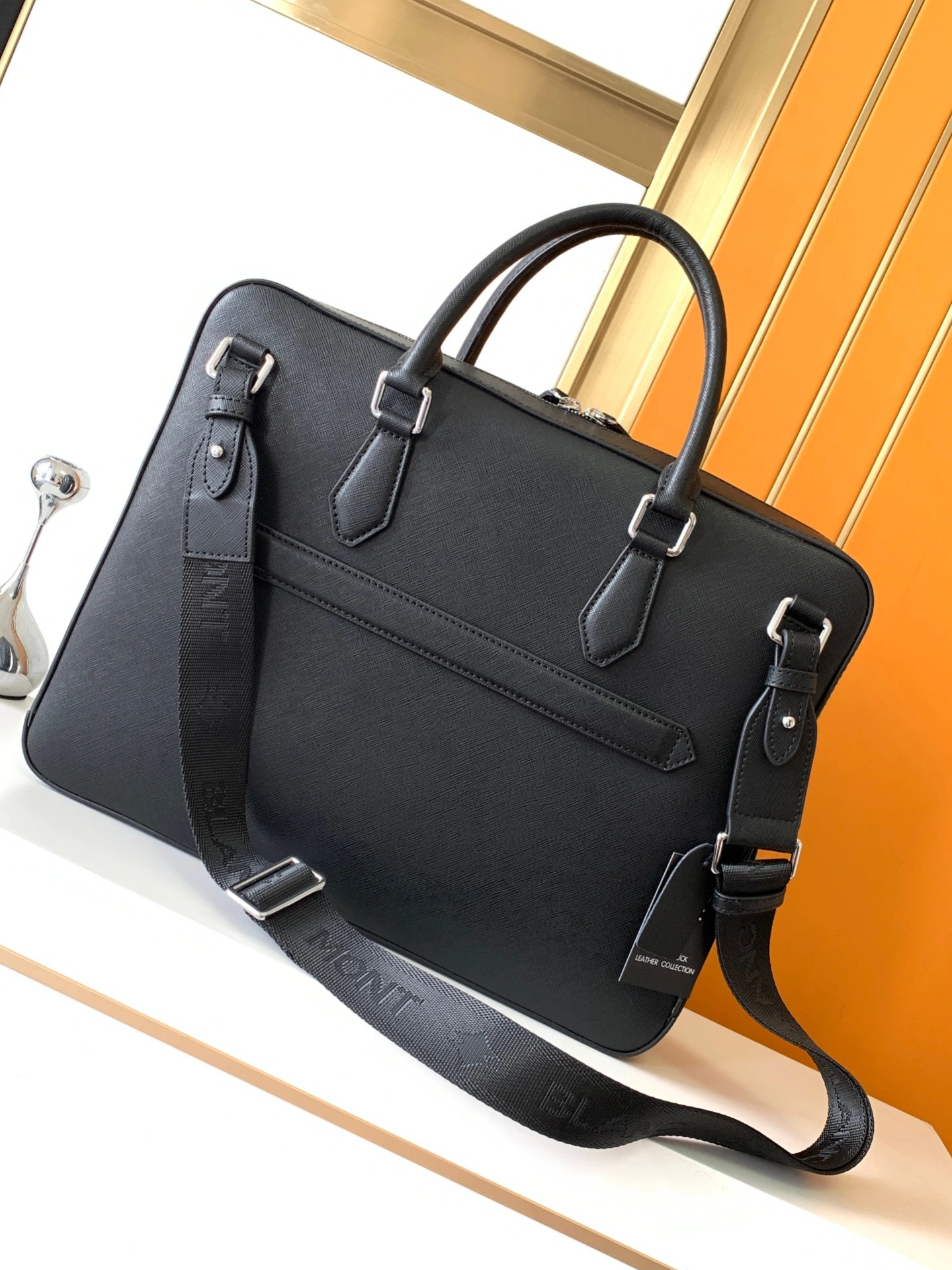 Efficient 5613 Mont Blanc AAA Man Handbags