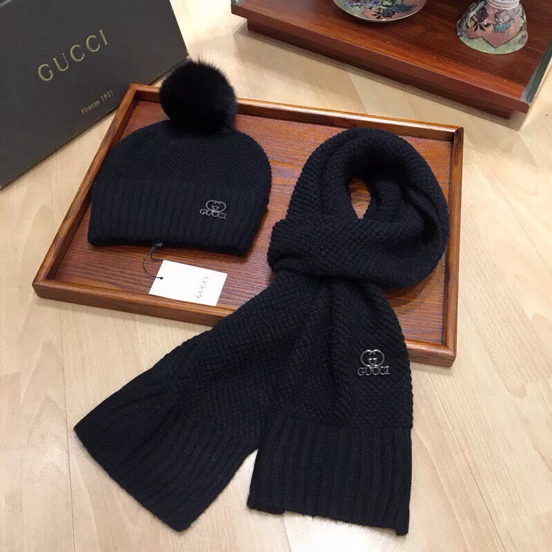 Efficient 5683 Gucci Hat and Scarf Set