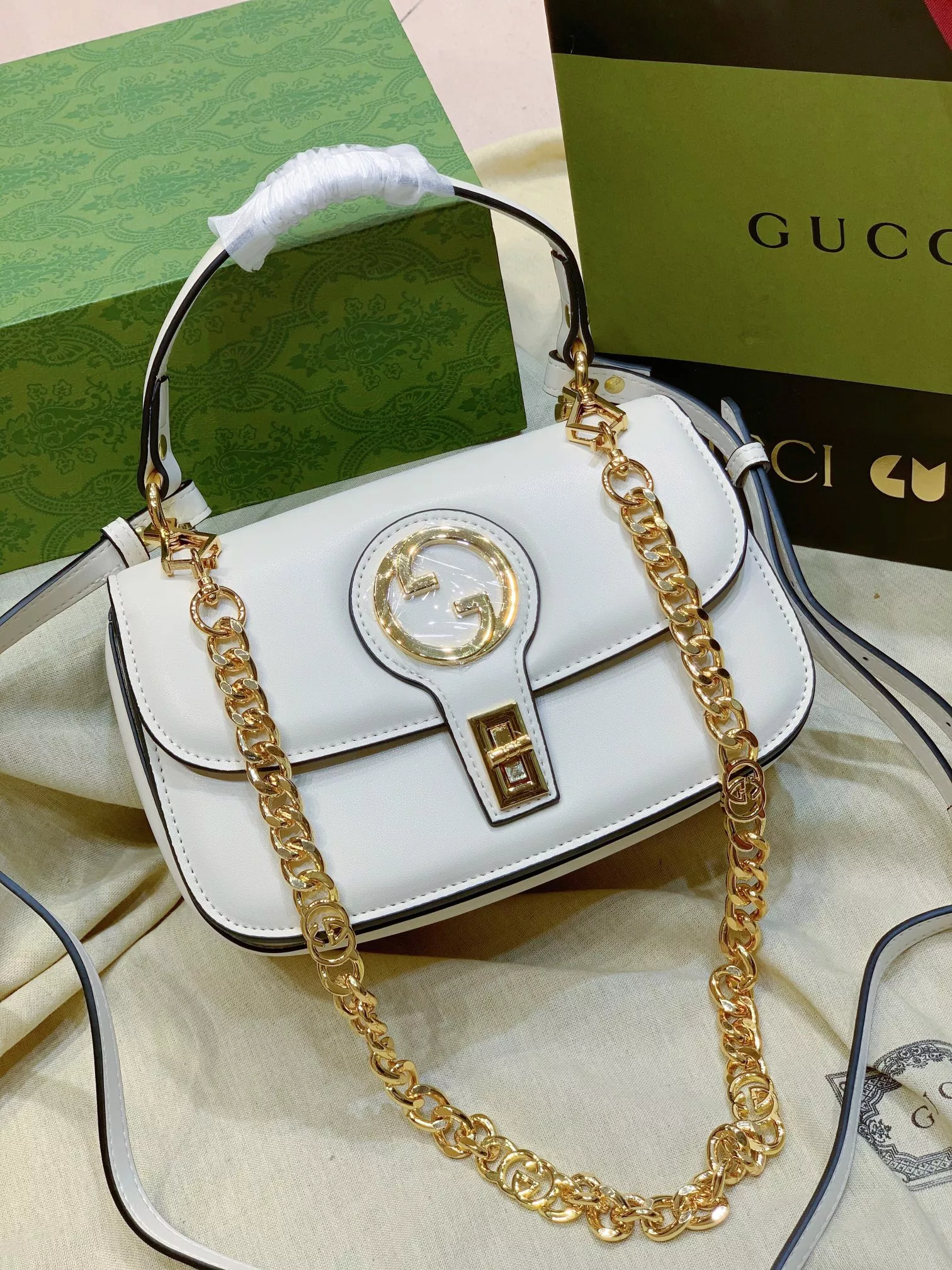 Efficient 5741 Gucci AAA Quality Messenger Bags For Women