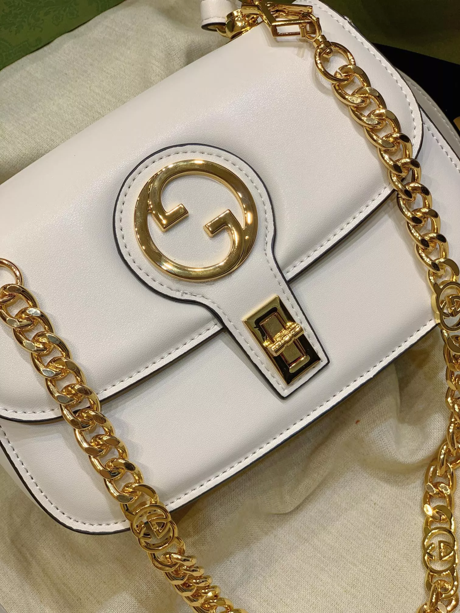 Efficient 5741 Gucci AAA Quality Messenger Bags For Women