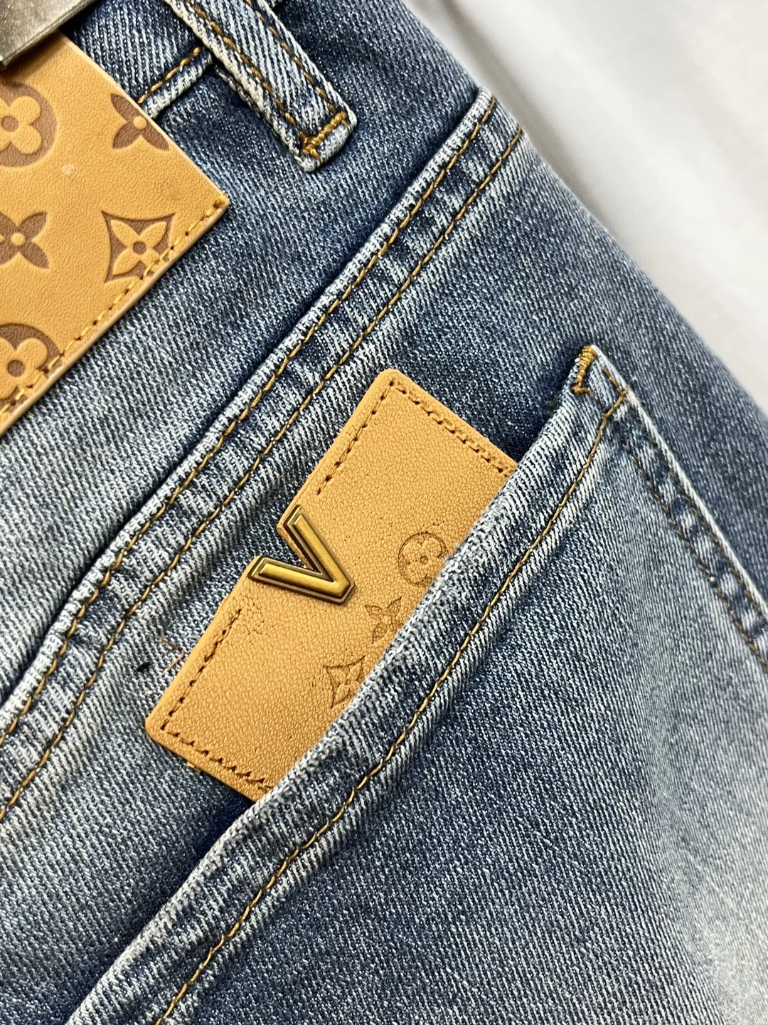 Efficient 575 Louis Vuitton LV Jeans For Men