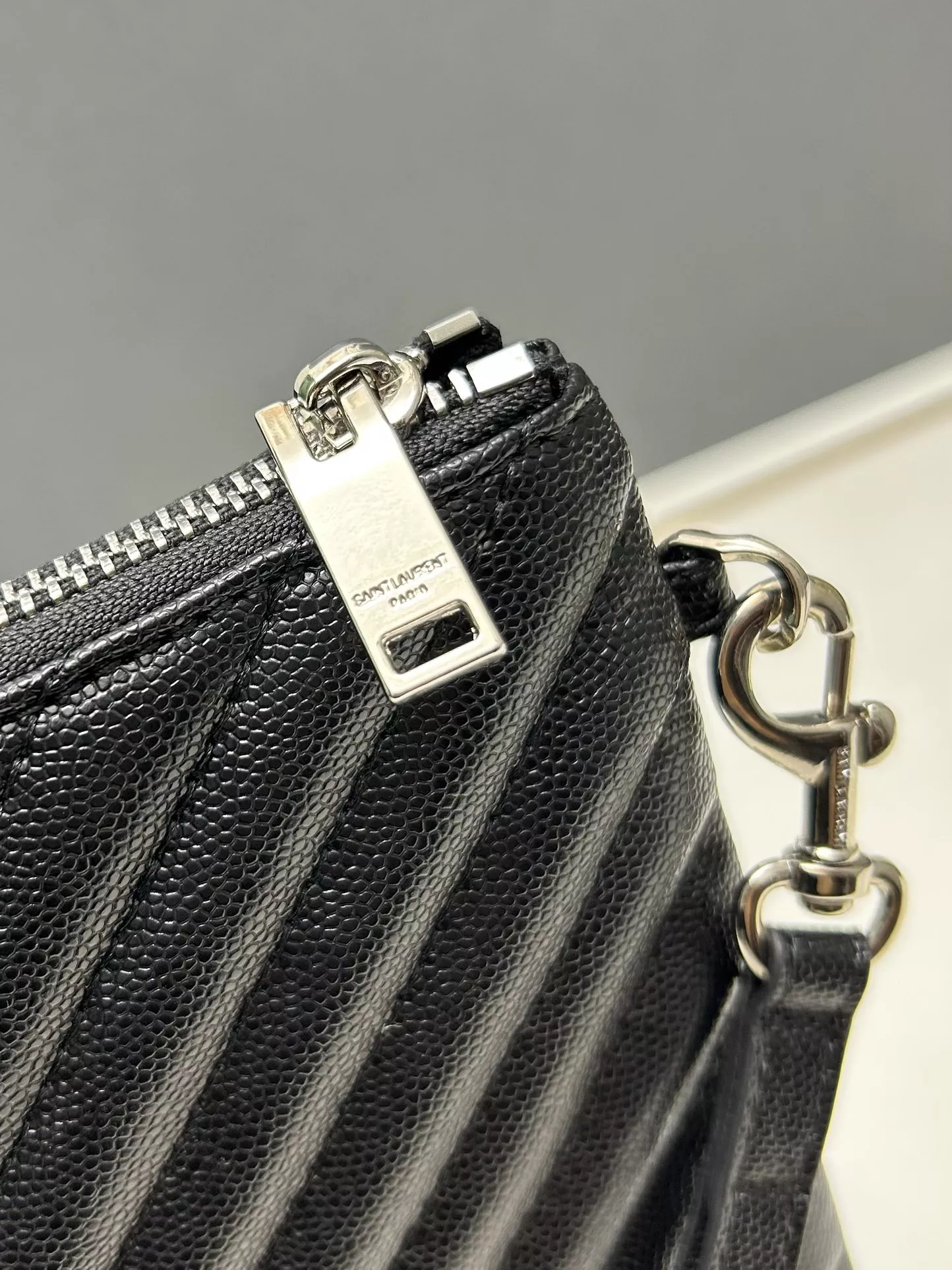 Efficient 6283 Yves Saint Laurent AAA Quality Handbags For Women