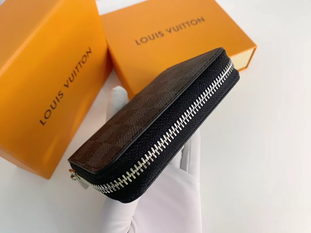 Efficient 6466 Louis Vuitton LV Card Case