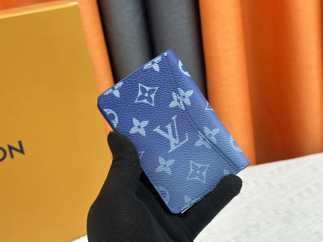 Efficient 6495 Louis Vuitton LV Card Case