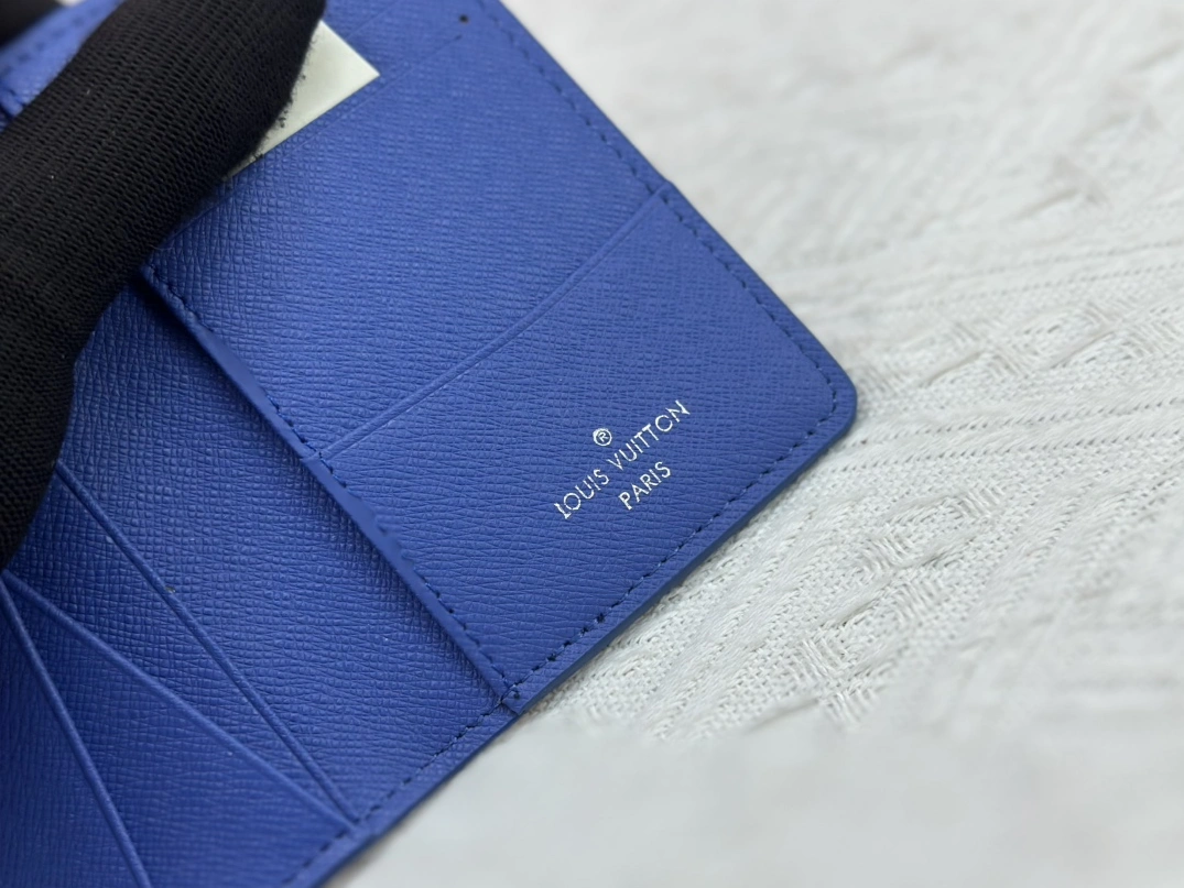 Efficient 6495 Louis Vuitton LV Card Case
