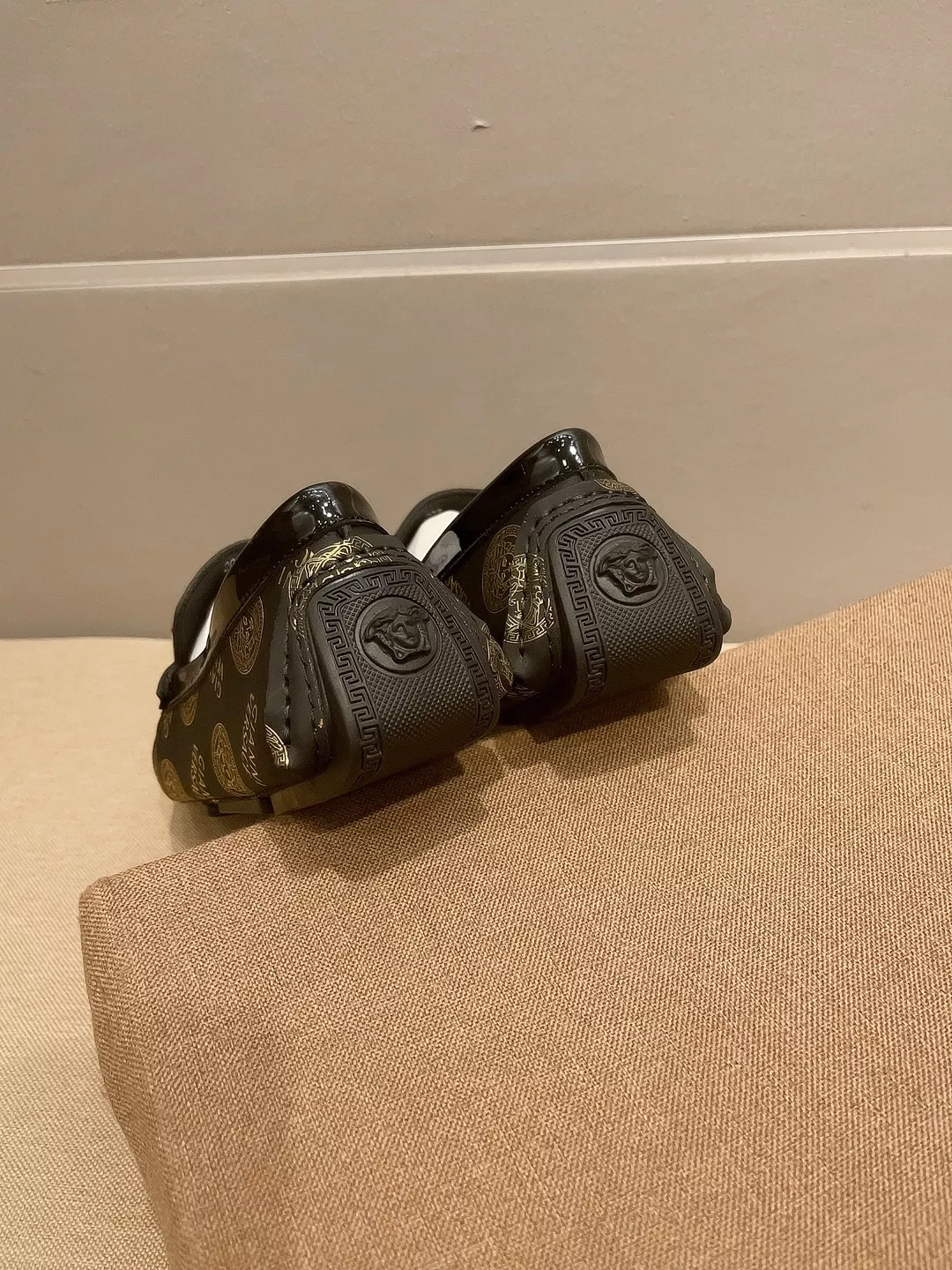Efficient 6666 Versace Leather Shoes For Men