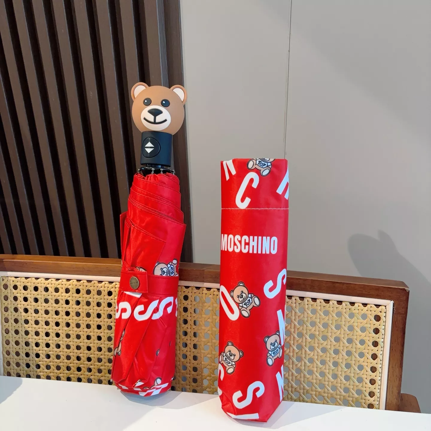Efficient 6740 Moschino Umbrellas
