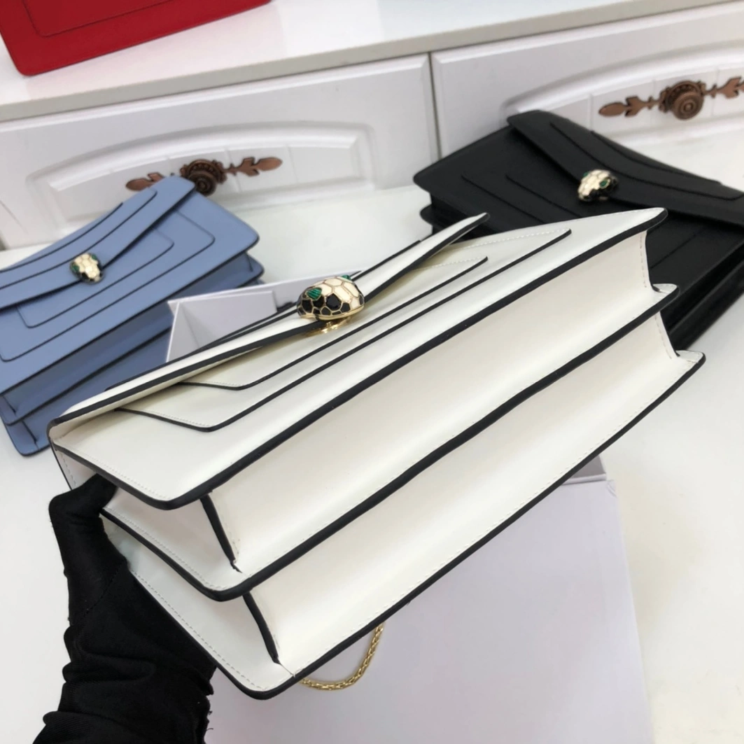 Efficient 6789 Bvlgari AAA Quality Messenger Bags For Women