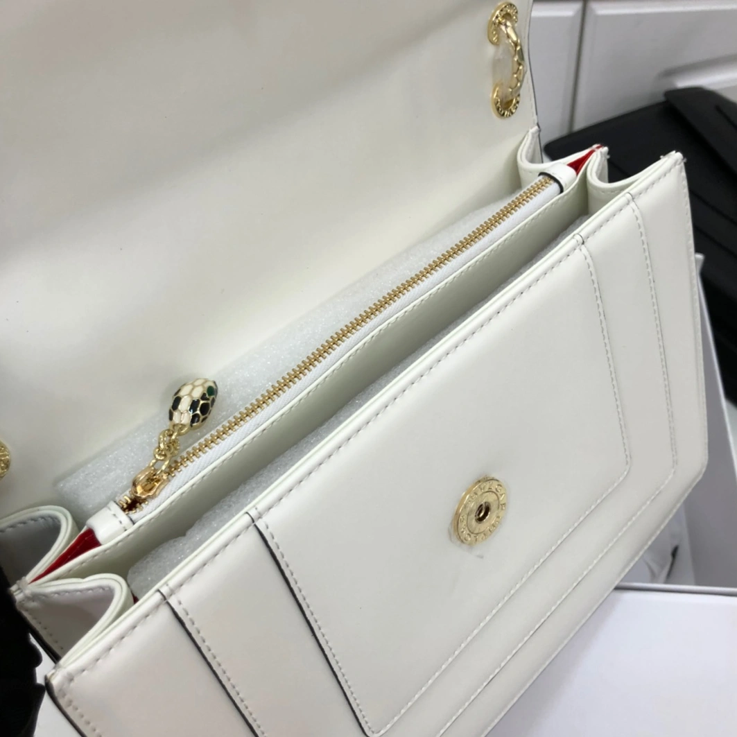 Efficient 6789 Bvlgari AAA Quality Messenger Bags For Women