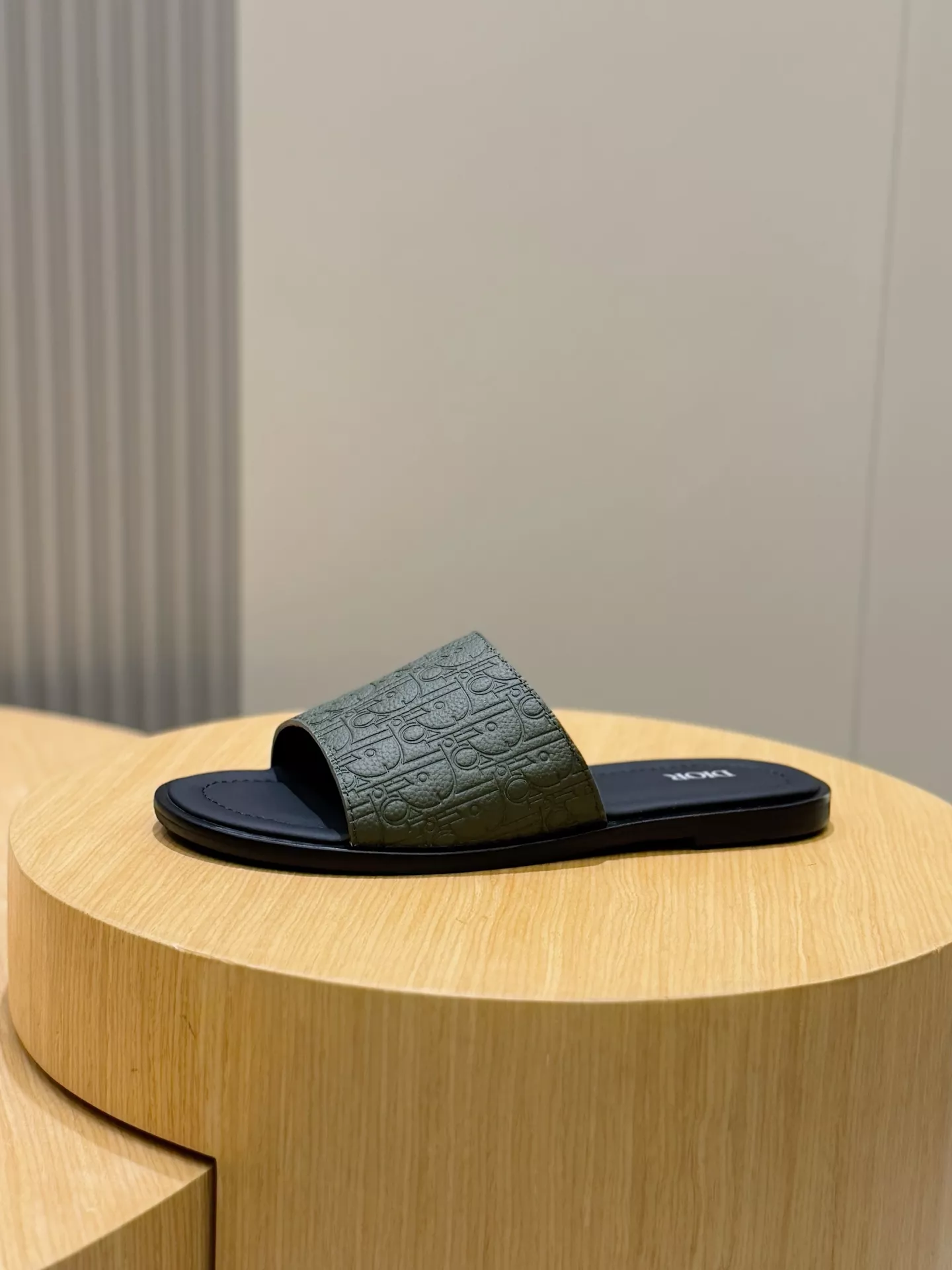 Efficient 6824 Christian Dior Slippers For Men