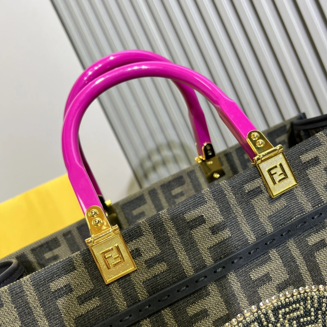 Efficient 6892 Fendi AAA Quality Tote-Handbags For Women