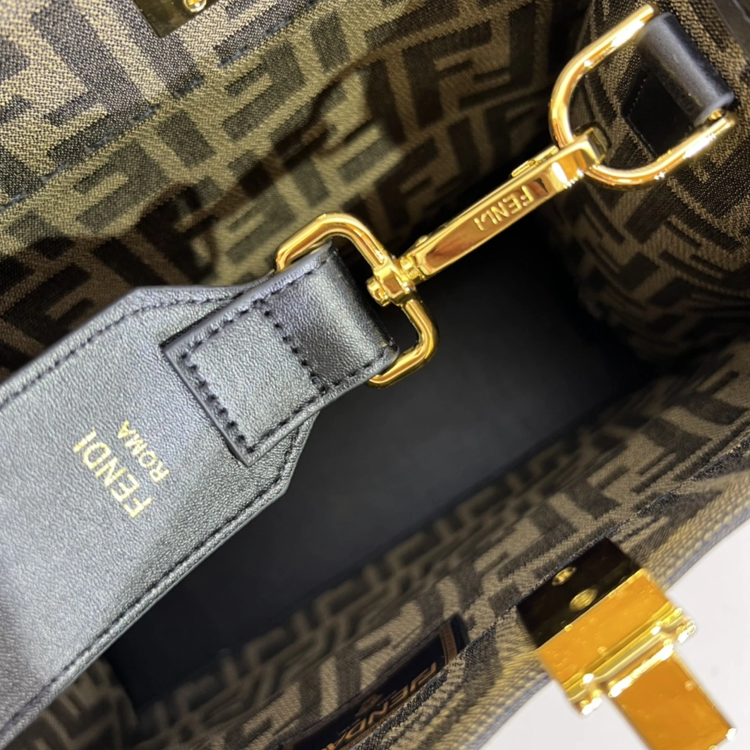 Efficient 6892 Fendi AAA Quality Tote-Handbags For Women