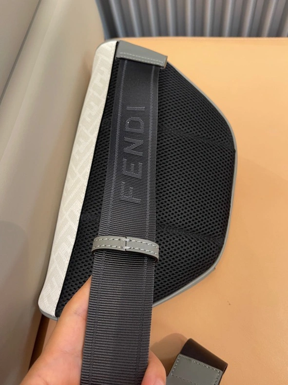 Efficient 7078 Fendi AAA Quality Belt Bags