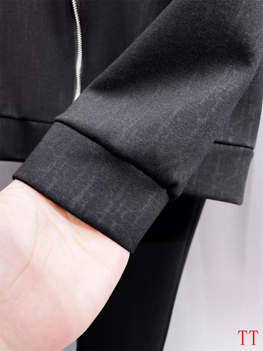 Efficient 7210 Christian Dior Tracksuits Long Sleeved For Men