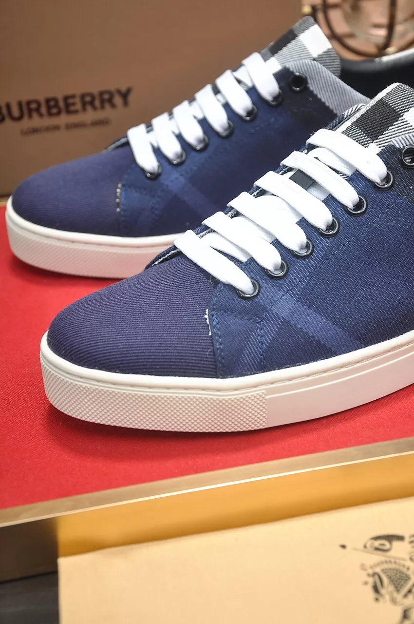 Efficient 7221 Burberry Casual Shoes For Men