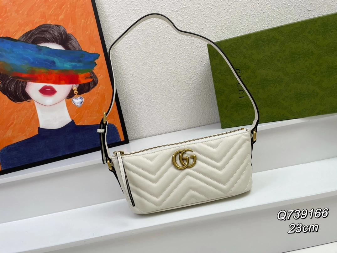 Efficient 732 Gucci AAA Quality Shoulder Bags For Women