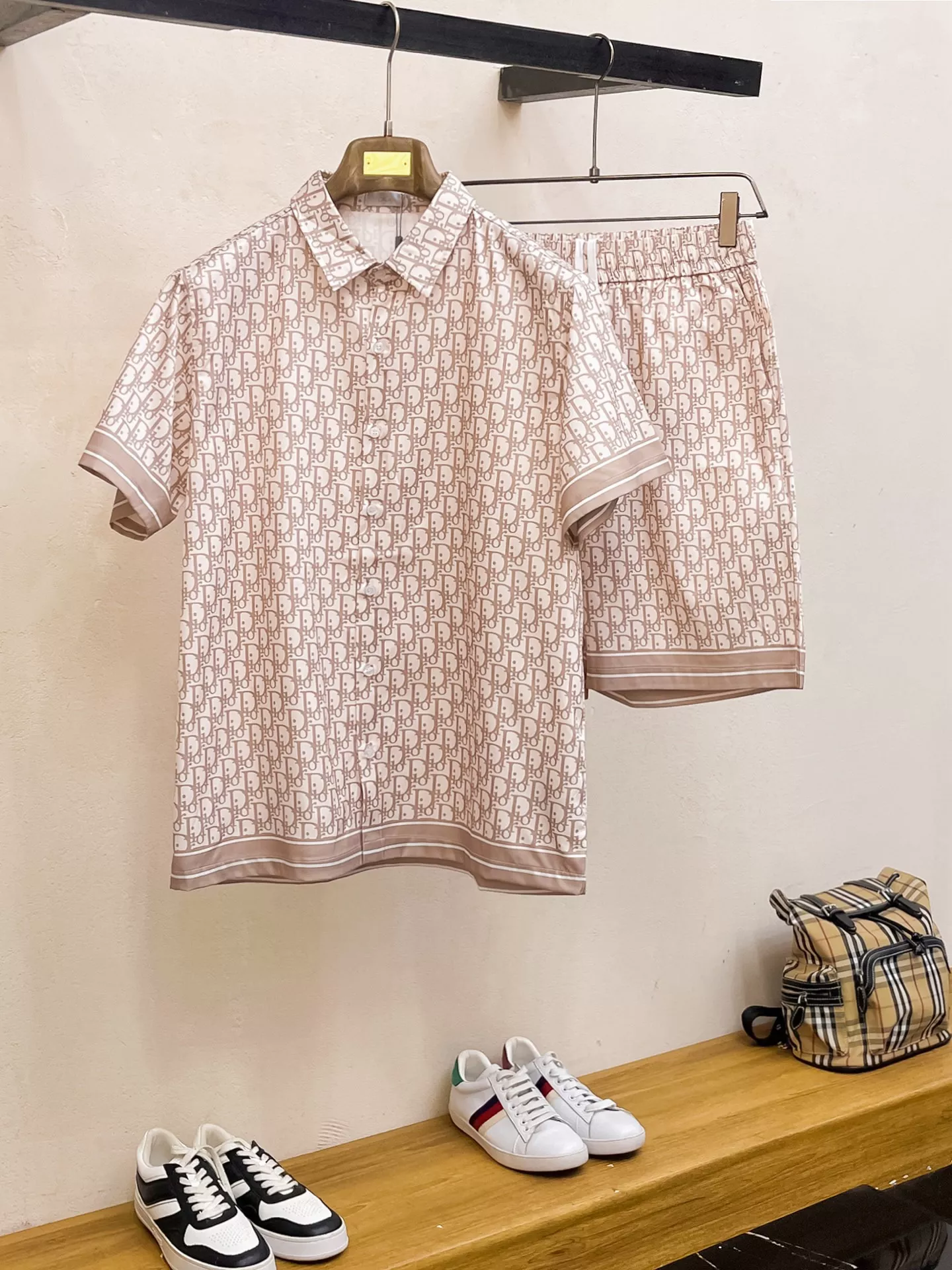 Efficient 7385 Christian Dior Tracksuits Short Sleeved For Men