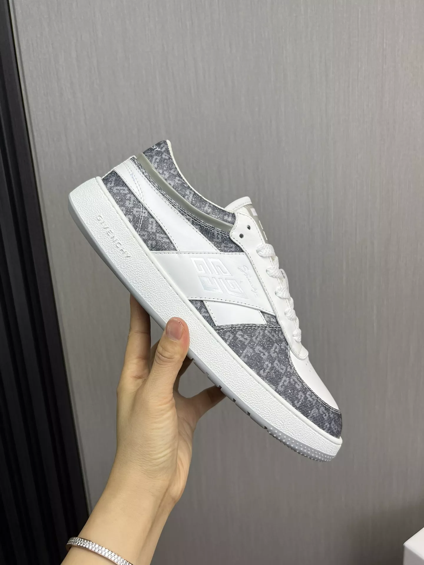 Efficient 7404 Givenchy Casual Shoes For Men