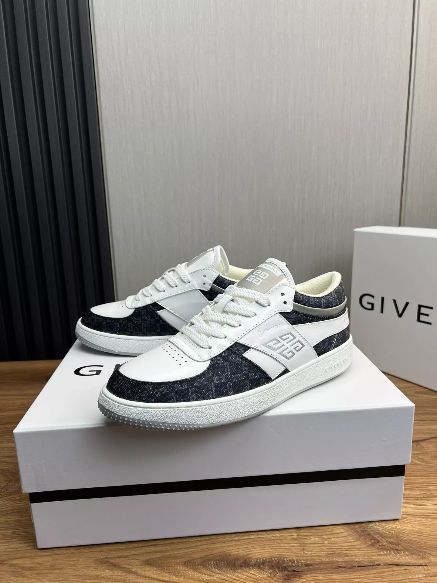 Efficient 7428 Givenchy Casual Shoes For Men