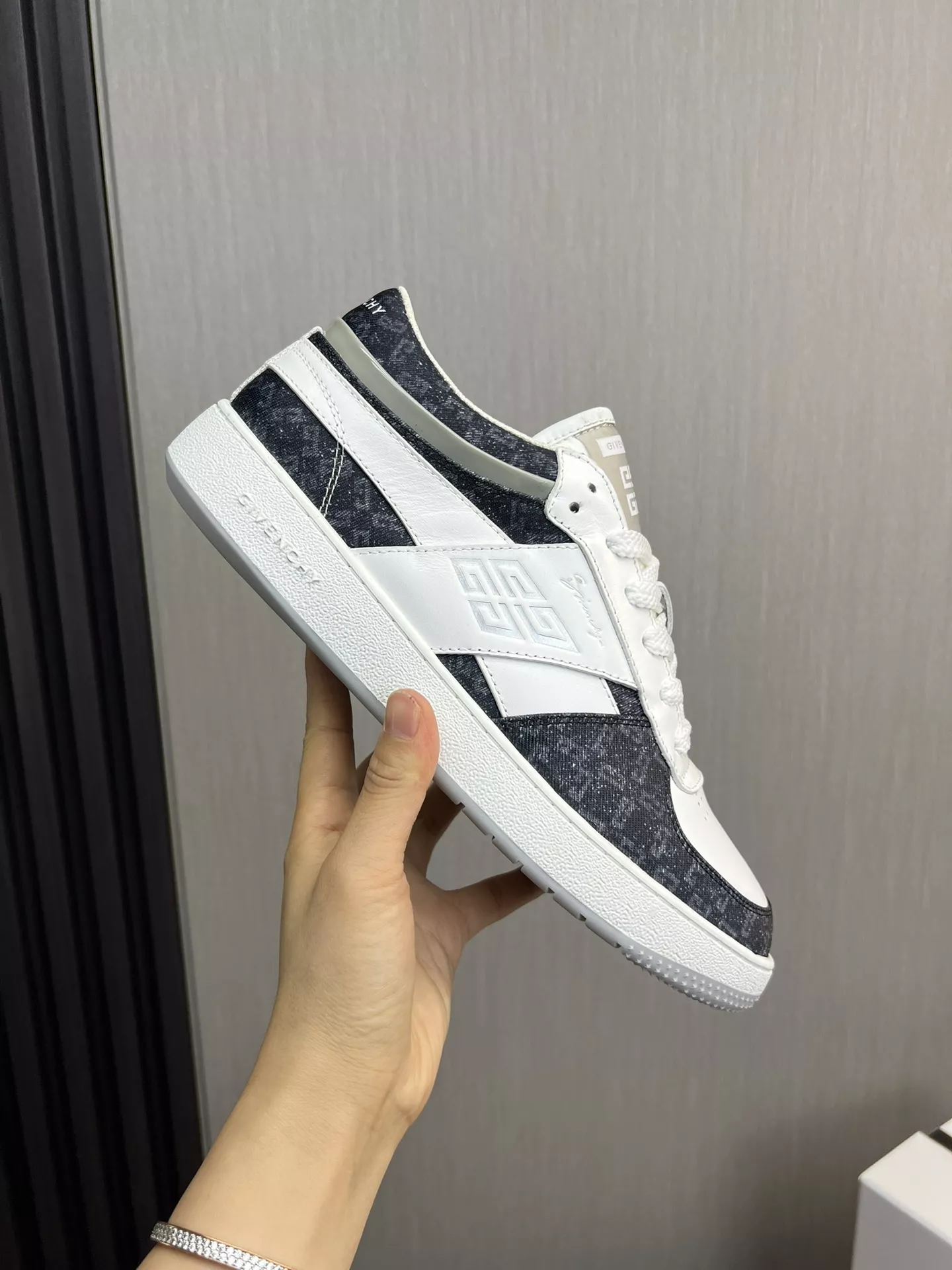 Efficient 7428 Givenchy Casual Shoes For Men