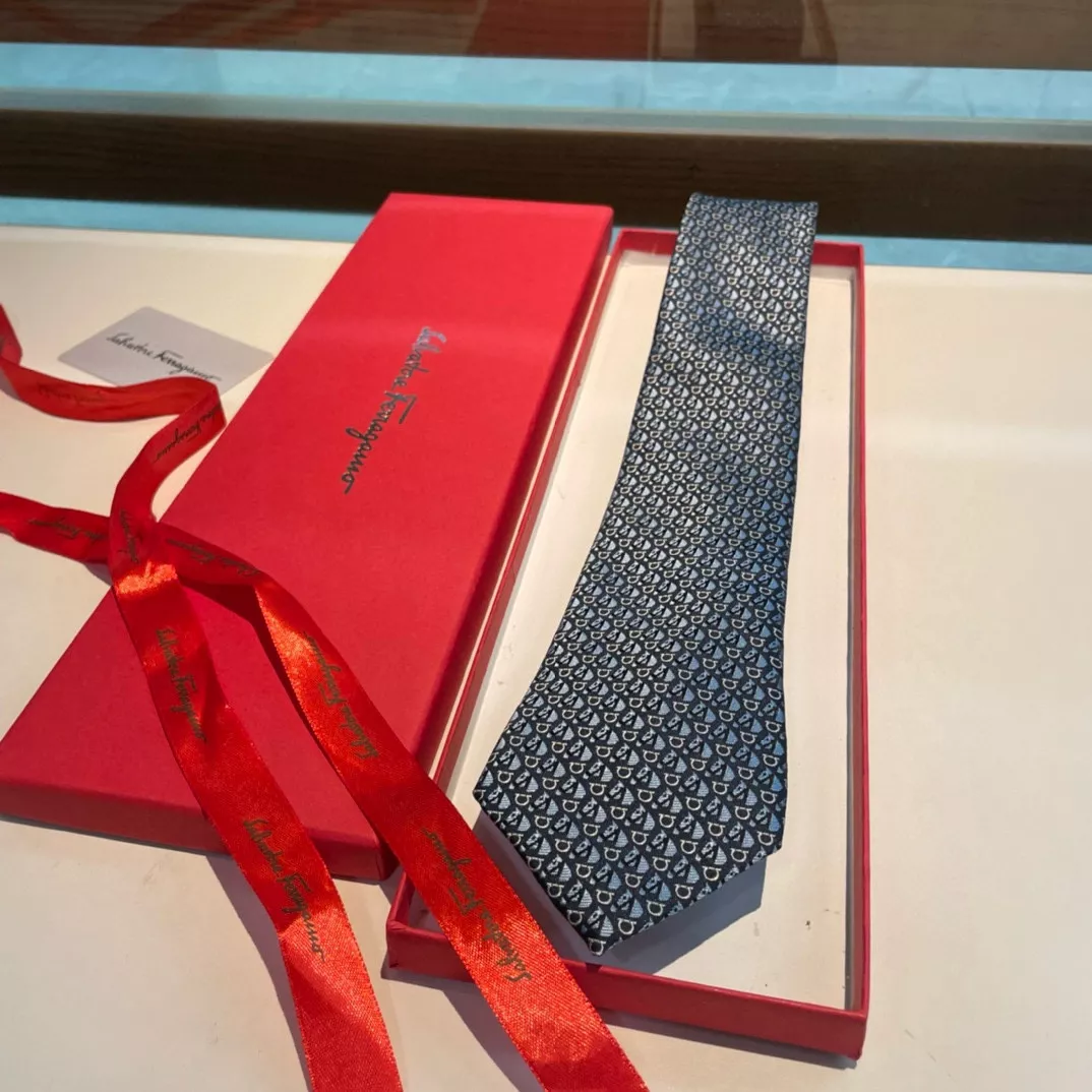Efficient 7430 Salvatore Ferragamo Necktie