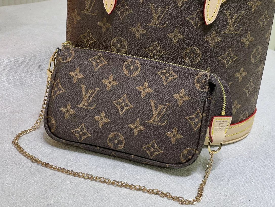Efficient 7525 Louis Vuitton AAA Quality Shoulder Bags For Women