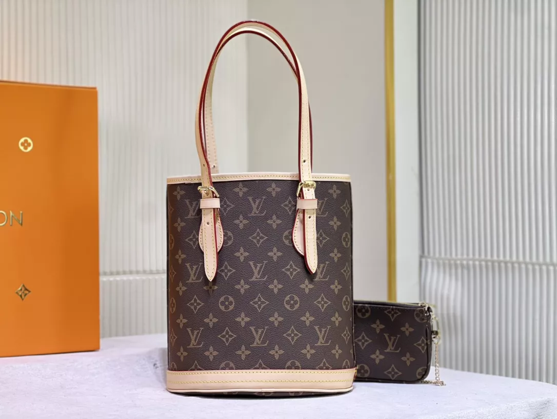 Efficient 7525 Louis Vuitton AAA Quality Shoulder Bags For Women